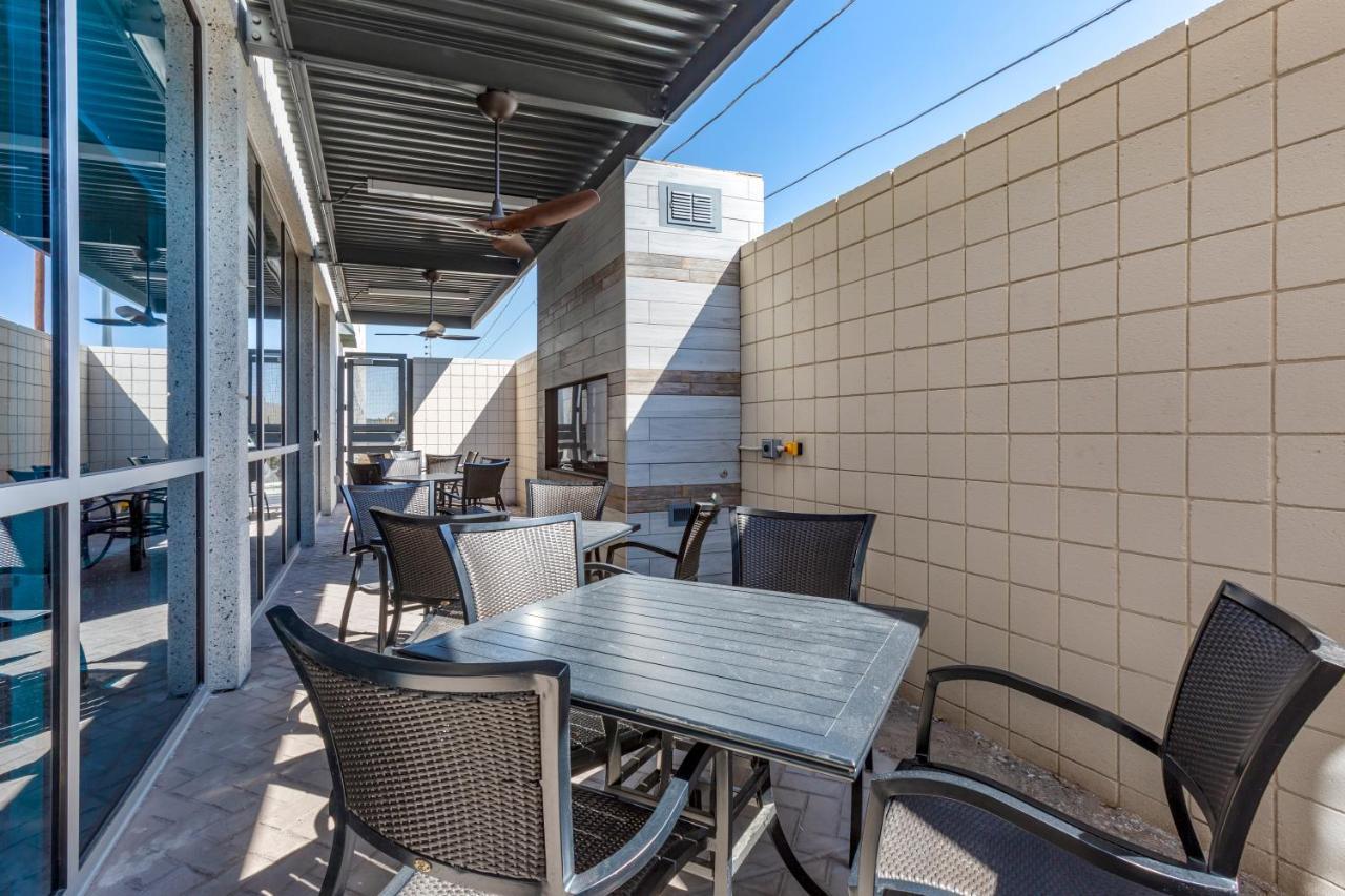 Holiday Inn Express & Suites - Phoenix Dwtn - State Capitol By Ihg Eksteriør bilde